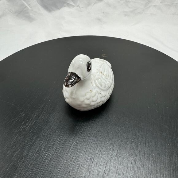 Vintage pottery duck/bird sculpture - Picture 2 of 8